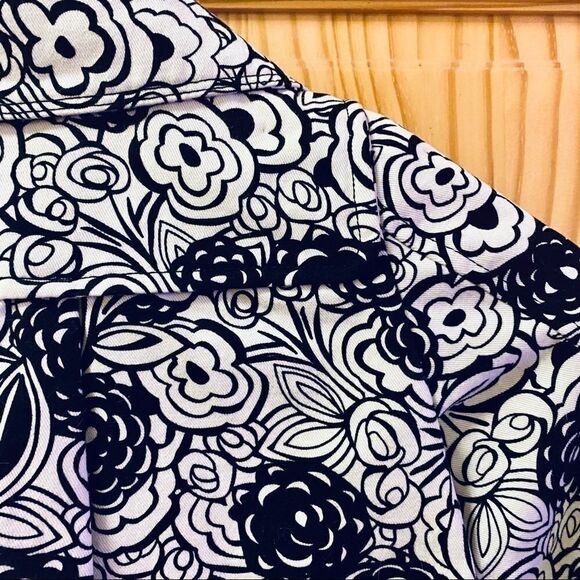 Gap black white flowered graphic swing coat jacket - Picture 4 of 9
